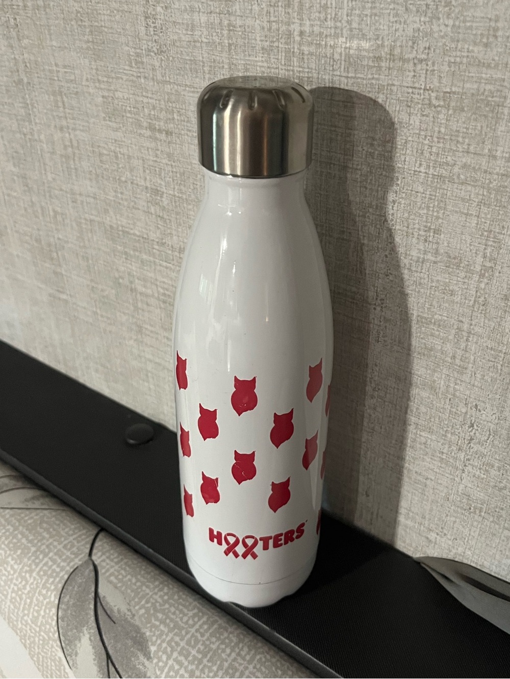 Hooters Breast Cancer Awareness Water Bottle